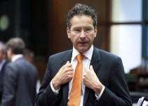 Una mujer, campeona de ajedrez, entre los 4 nombres para sustituir a Dijsselbloem