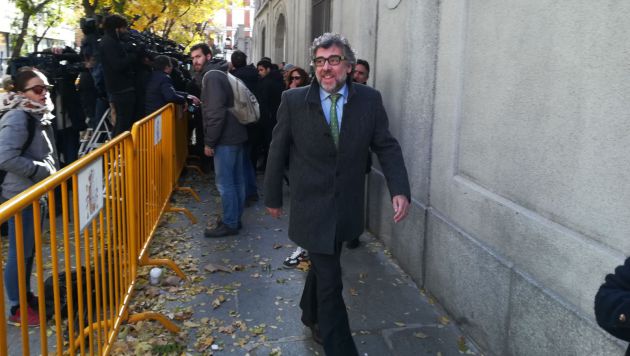 El abogado Jordi Pina a la salida del Tribunal Supremo El abogado Jordi Pina a la salida del Tribunal Supremo