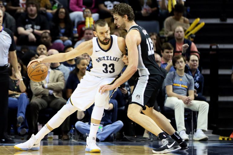 Pau Gasol defiende a su hermano Marc Pau Gasol defiende a su hermano Marc