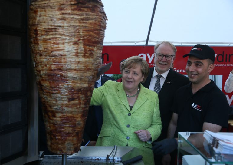 La Unión Europea podría prohibir los kebab por sus riesgos para la salud La Unión Europea podría prohibir los kebab por sus riesgos para la salud