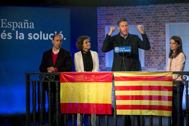 El candidato a la Generalitat de Catalunya por el PP, Xavier García Albiol acompañado por la ministra de Sanidad, Dolors Montserrat, la vicesecretaria general de Estudios y Programas, Andrea Levy. El candidato a la Generalitat de Catalunya por el PP, Xavier García Albiol acompañado por la ministra de Sanidad, Dolors Montserrat, la vicesecretaria general de Estudios y Programas, Andrea Levy.