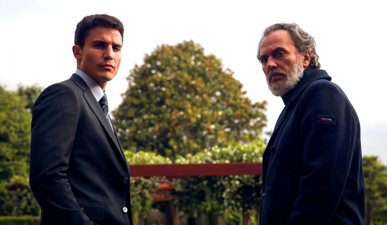 Álex González y José Coronado, protagonistas de 'Vivir sin permiso' Álex González y José Coronado, protagonistas de 'Vivir sin permiso'