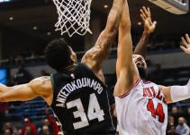 Mirotic resucita (otra vez) a los Bulls