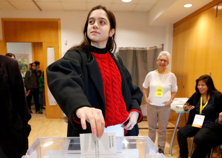 Laura Sancho vota. Laura Sancho vota.