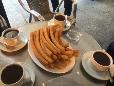 Chocolatería San Ginés, Madrid Chocolatería San Ginés, Madrid