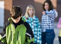 8.846 posibles casos de acoso escolar en el primer año de vida del teléfono 'antibullying'