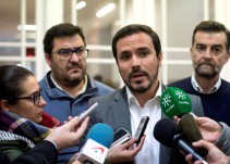 Alberto Garzón plantea a Podemos un acuerdo marco de confluencia en todo el país y no a la carta en cada ayuntamiento