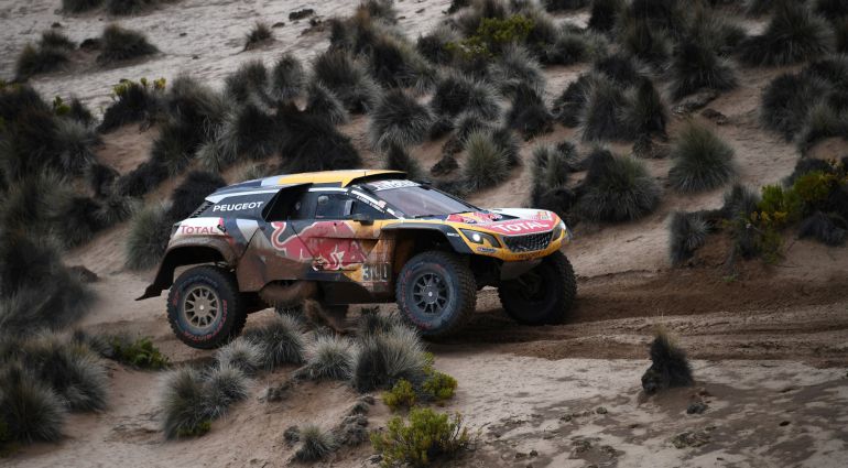 Stephane Peterhansel, durante la octava etapa del Rally Dakar Stephane Peterhansel, durante la octava etapa del Rally Dakar