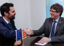 JxCat pide mantener el pleno y dice que Torrent no les ha consultado el aplazamiento