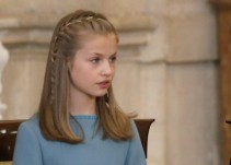 El rey, a la princesa de Asturias: "Te guiarás por la Constitución y servirás a España con humildad"