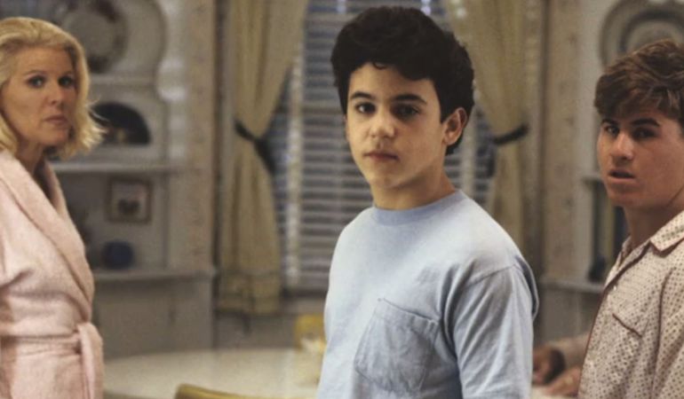 La actriz Alley Mills, junto a los jóvenes Fred Savage y Jason Hervery. La actriz Alley Mills, junto a los jóvenes Fred Savage y Jason Hervery.