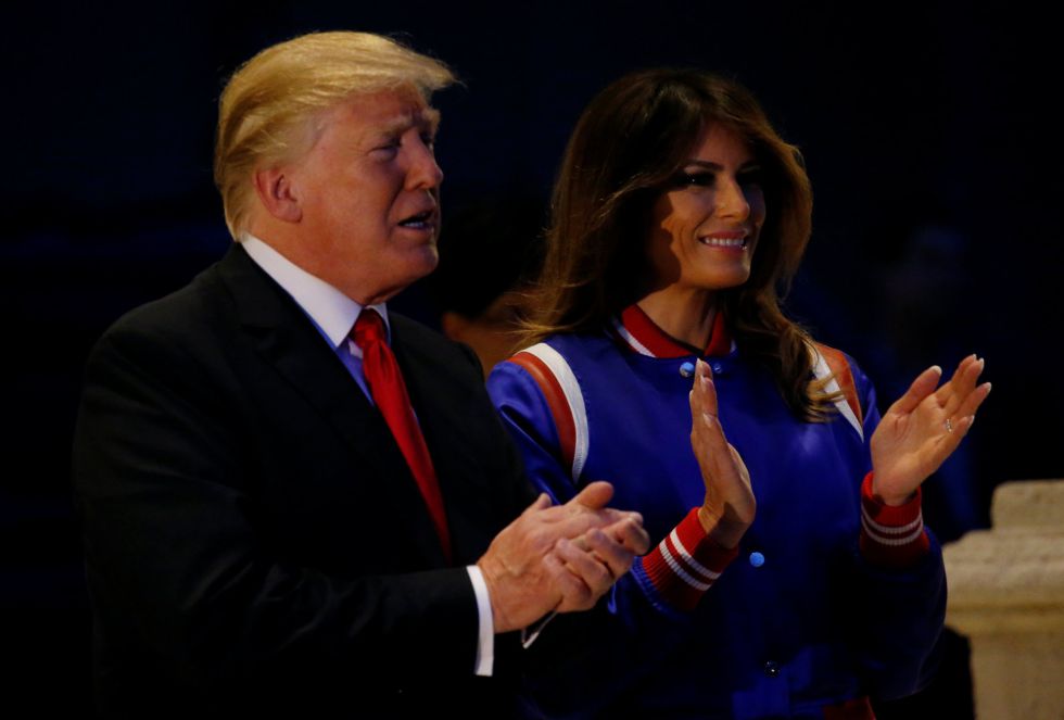 Donald y Melania Trump, poco antes de entrar al estadio de los Vikings Donald y Melania Trump, poco antes de entrar al estadio de los Vikings