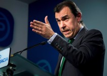 El PP da todo su apoyo a Cifuentes ante la bazofia pura de Granados