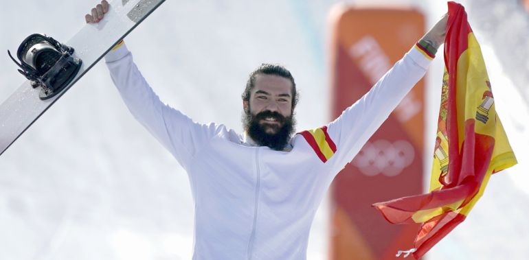 Regino Hernández celebra su medalla de bronce en Pyeonchang Regino Hernández celebra su medalla de bronce en Pyeonchang