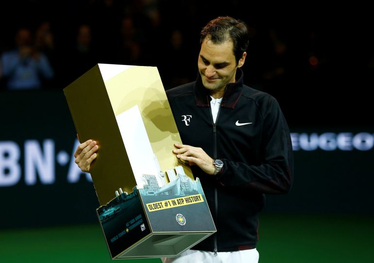 Federer celebra la victoria ante Robin Haase. Federer celebra la victoria ante Robin Haase.