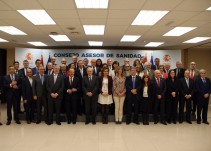 El nuevo Consejo Asesor de Sanidad, "dominado por intereses privados" y sin expertos en salud pública