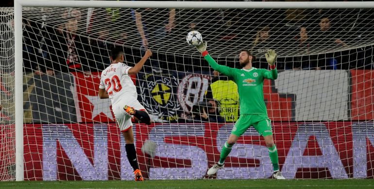 De Gea hace una gran parada a un remate de Muriel De Gea hace una gran parada a un remate de Muriel