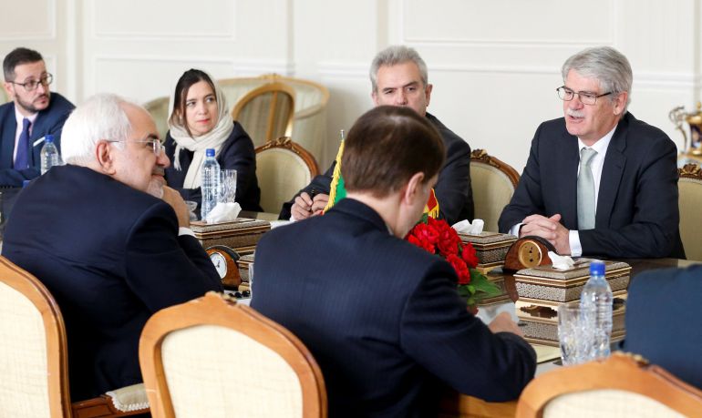 El ministro de Asuntos Exteriores, Alfonso Dastis,d, durante la reunión que mantuvo en Teheran con su homólogo iraní, Mohamad Yavad Zarif ,i., El ministro de Asuntos Exteriores, Alfonso Dastis,d, durante la reunión que mantuvo en Teheran con su homólogo iraní, Mohamad Yavad Zarif ,i.,