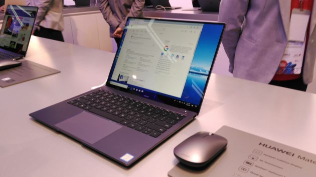 Exposición del Matebook X Pro Huawei en la Mobile World Congress de Barcelona. Exposición del Matebook X Pro Huawei en la Mobile World Congress de Barcelona.