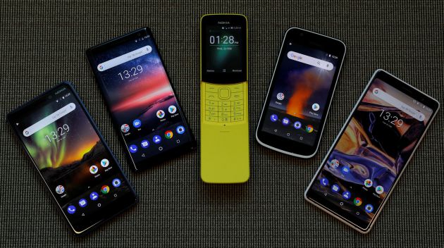 Los nuevos teléfonos móviles de la compañía. Los nuevos teléfonos móviles de la compañía.