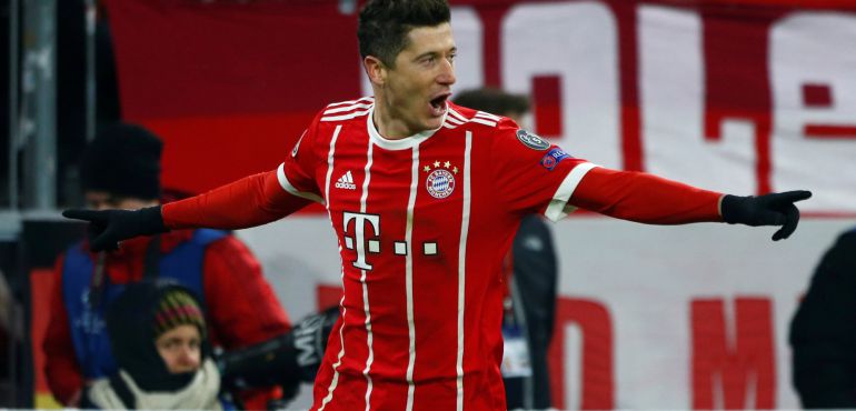 Robert Lewandowski celebra un gol con el Bayern. Robert Lewandowski celebra un gol con el Bayern.