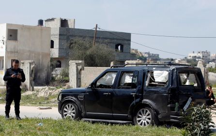 Así ha quedado uno de los coches tras la explosión. Así ha quedado uno de los coches tras la explosión.