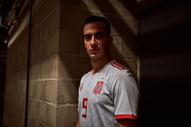 Lucas Vázquez, con la camiseta azul claro Lucas Vázquez, con la camiseta azul claro