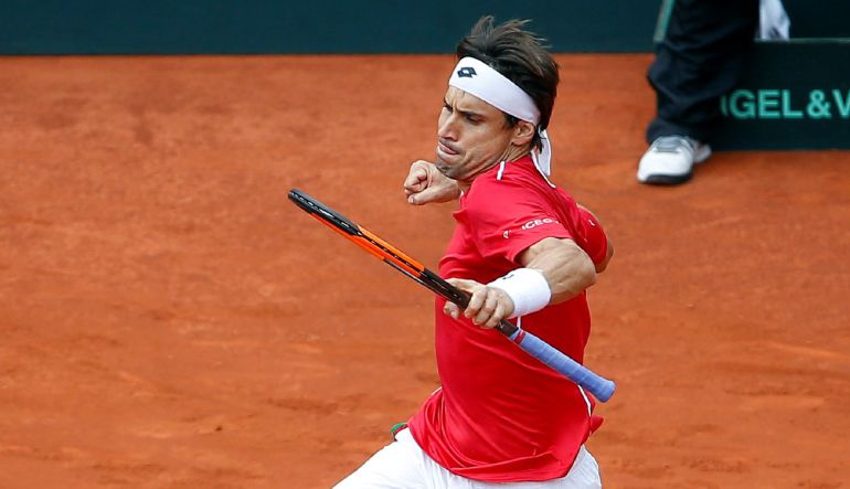 David Ferrer celebra el primer set durante el último partido de la eliminatoria España-Alemania David Ferrer celebra el primer set durante el último partido de la eliminatoria España-Alemania