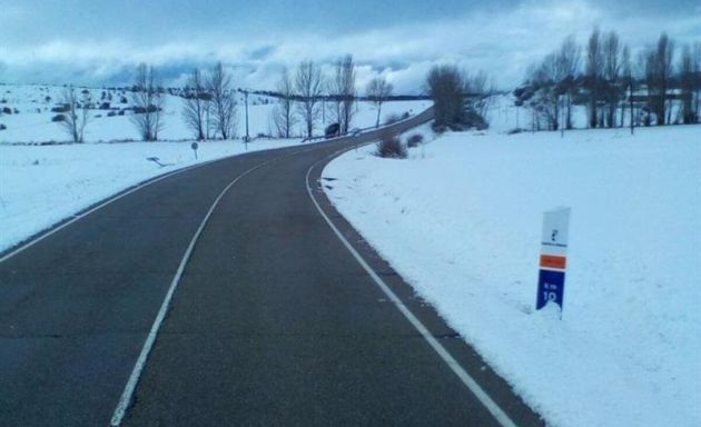 Más de 300 alumnos de Cuenca, Albacete y Guadalajara, afectados por la cancelación de 34 rutas escolares por la nieve. Más de 300 alumnos de Cuenca, Albacete y Guadalajara, afectados por la cancelación de 34 rutas escolares por la nieve.