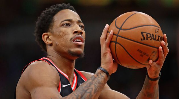 DeMar Derozan, justo antes de lanzar un tiro libre DeMar Derozan, justo antes de lanzar un tiro libre