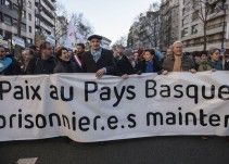 Francia acerca los presos vascos sin alharacas