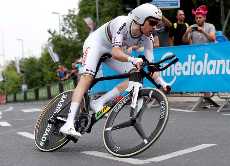 Tom Dumoulin, en la contrarreloj que ha abierto el Giro y en el que se ha vestido con el jersey de líder. Tom Dumoulin, en la contrarreloj que ha abierto el Giro y en el que se ha vestido con el jersey de líder.