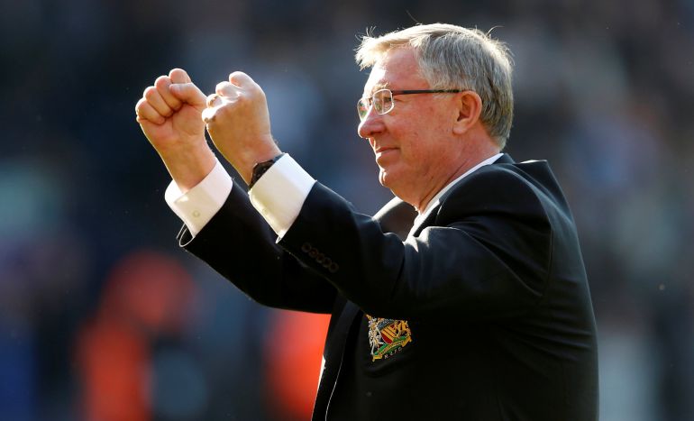 Ferguson saluda a los aficionados después de un partido en 2013 Ferguson saluda a los aficionados después de un partido en 2013