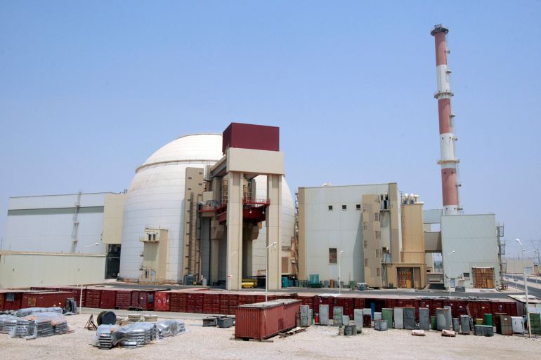 una vista del reactor nuclear de Bushehr en Iran a 1.200 km al sur de Teheran. una vista del reactor nuclear de Bushehr en Iran a 1.200 km al sur de Teheran.