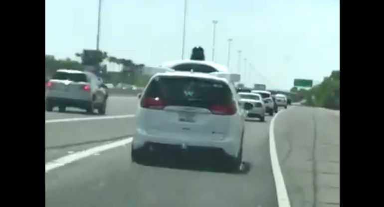 Así reacciona el vehículo autónomo a la hora de acceder a una autopista. Así reacciona el vehículo autónomo a la hora de acceder a una autopista.