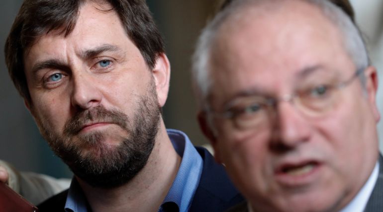 Comín y Puig ayer tras conocer la decisión del tribunal belga Comín y Puig ayer tras conocer la decisión del tribunal belga