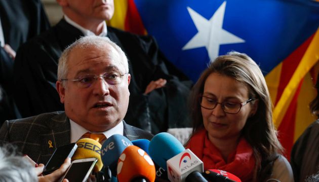 Lluís Puig y Meritxell Serret atienden a los medios ayer en Bélgica Lluís Puig y Meritxell Serret atienden a los medios ayer en Bélgica