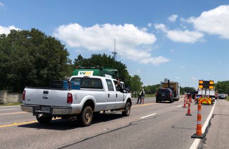 La policía busca explosivos en el Santa Fe High School. La policía busca explosivos en el Santa Fe High School.