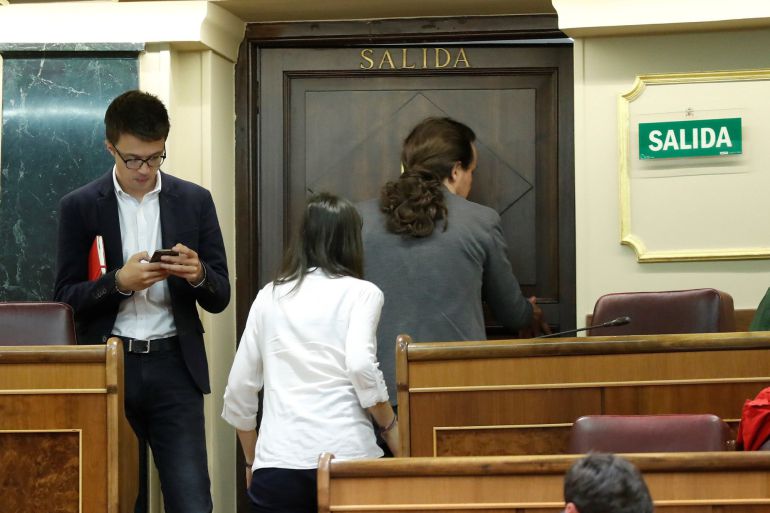 El líder de Podemos, Pablo Iglesias, y la portavoz de la formación morada en el Congreso, Irene Montero. El líder de Podemos, Pablo Iglesias, y la portavoz de la formación morada en el Congreso, Irene Montero.