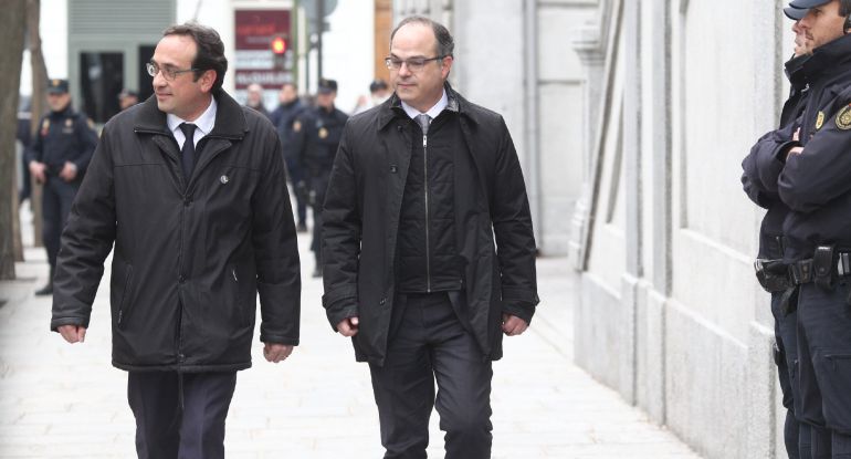Josep Rull y Jordi Turull llegan al Supremo por la vista del procés Josep Rull y Jordi Turull llegan al Supremo por la vista del procés