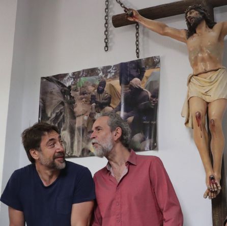 El actor Willy Toledo junto a su colega Javier Bardem. El actor Willy Toledo junto a su colega Javier Bardem.