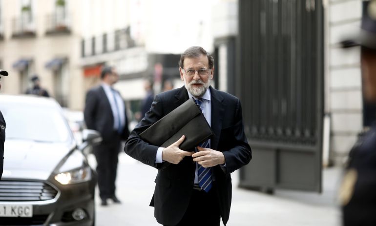Rajoy llega al Congreso de los Diputados para la votación de los Presupuestos Rajoy llega al Congreso de los Diputados para la votación de los Presupuestos