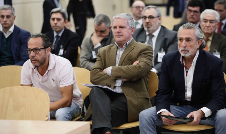 El Bigotes, Crespo y Correa, en el juicio a la Gürtel valenciana. El Bigotes, Crespo y Correa, en el juicio a la Gürtel valenciana.
