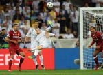 Gareth Bale hizo el segundo para el Madrid de chilena.