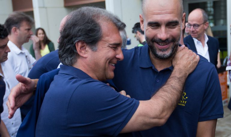 Joan Laporta y Pep Guardiola, en un acto de la Fundación Johan Cruyff. Joan Laporta y Pep Guardiola, en un acto de la Fundación Johan Cruyff.