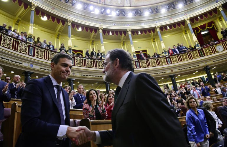 Pedro Sánchez y Mariano Rajoy, en una fotografía de archivo. Pedro Sánchez y Mariano Rajoy, en una fotografía de archivo.
