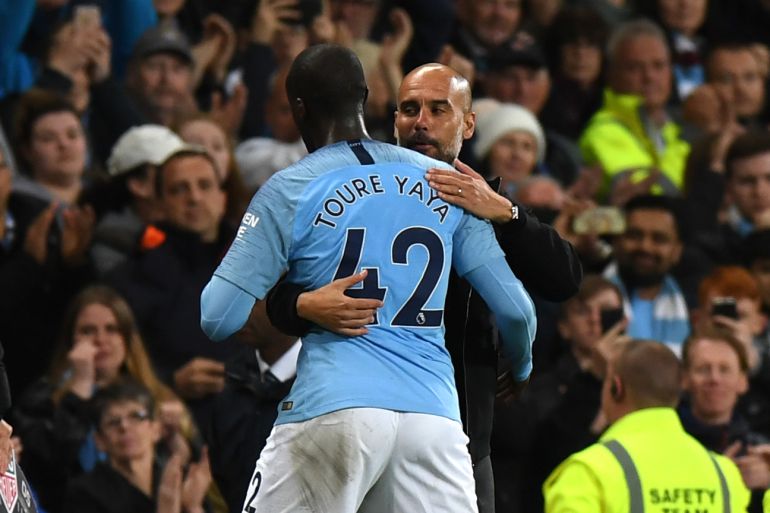 Touré Yaya y Guardiola se saludan en un partido de esta temporada Touré Yaya y Guardiola se saludan en un partido de esta temporada