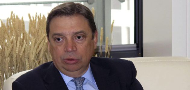 Luis Planas. Luis Planas.