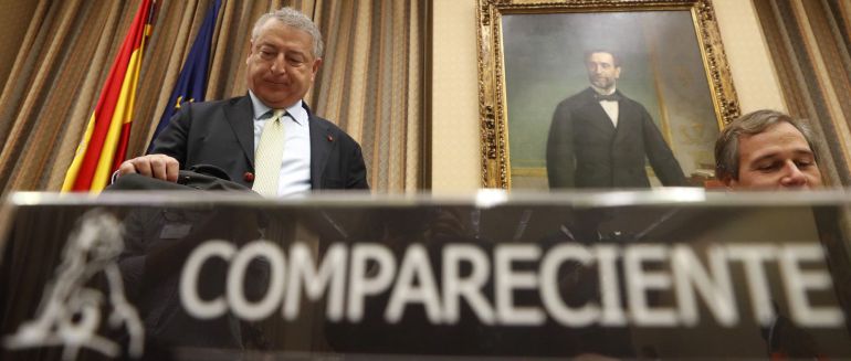El presidente del Consejo de Administración y de la Corporación RTVE, José Antonio Sánchez (i), durante su comparecencia en la Comisión Mixta de RTVE, esta mañana en el Congreso de los Diputados. El presidente del Consejo de Administración y de la Corporación RTVE, José Antonio Sánchez (i), durante su comparecencia en la Comisión Mixta de RTVE, esta mañana en el Congreso de los Diputados.