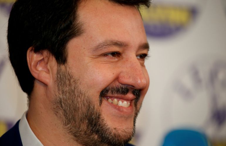 Salvini, tras conocer que el 'Aquarius' atracará en España: "Objetivo logrado" Salvini, tras conocer que el 'Aquarius' atracará en España: "Objetivo logrado"